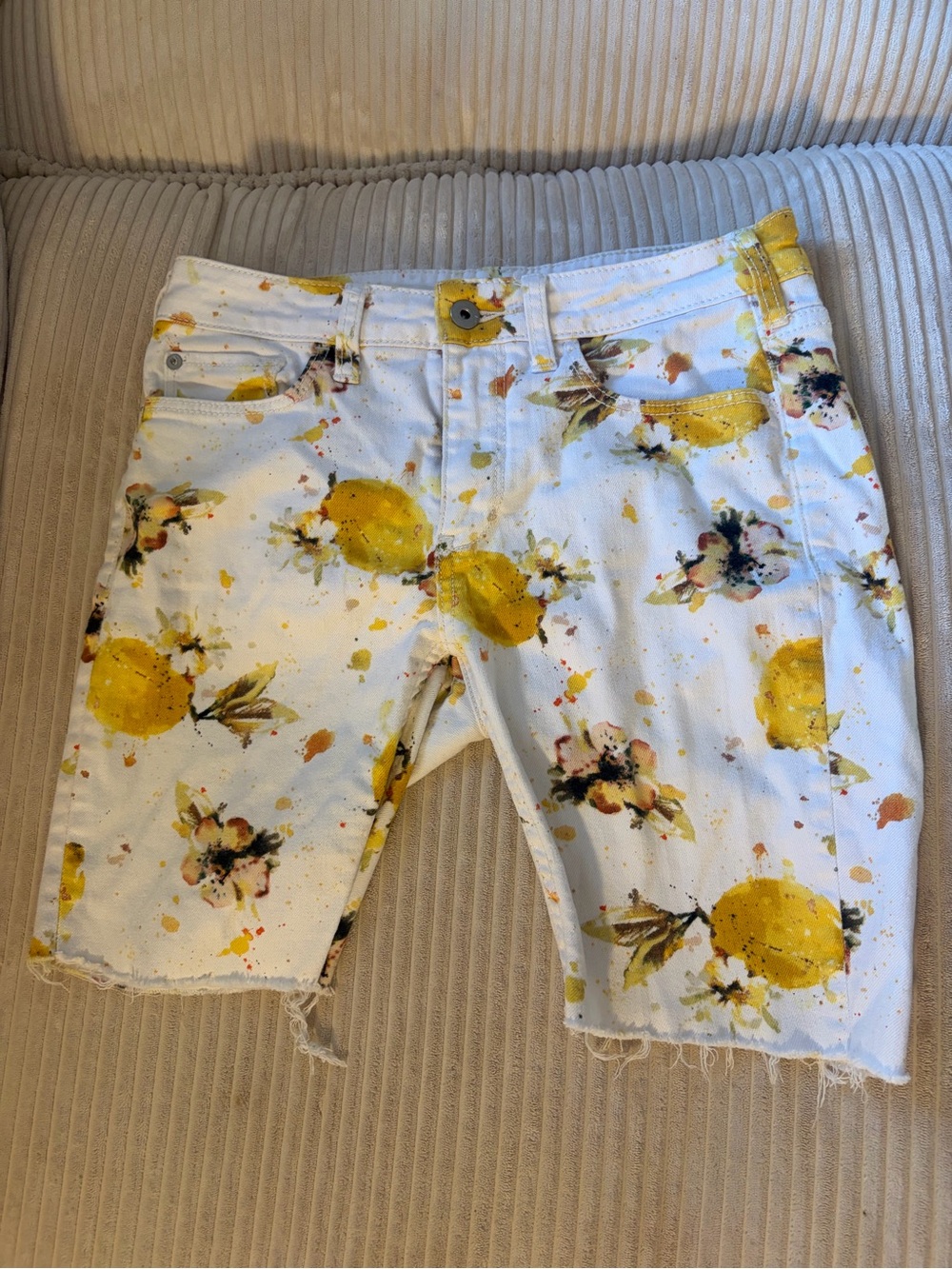 Women’s Pilcro White Lemon Print Denim Shorts